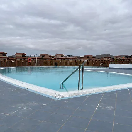 Stillvolle Mit Terrasse, Garten Und Grill فيلة لاجاريس