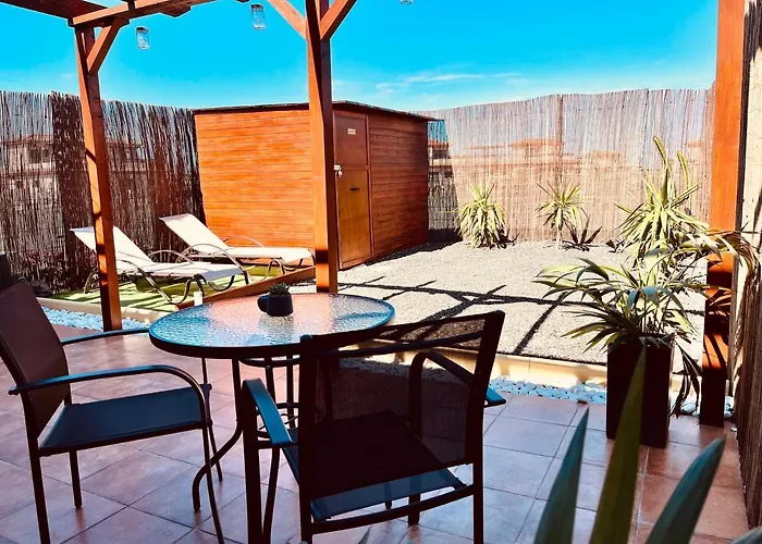 Stillvolle Mit Terrasse, Garten Und Grill